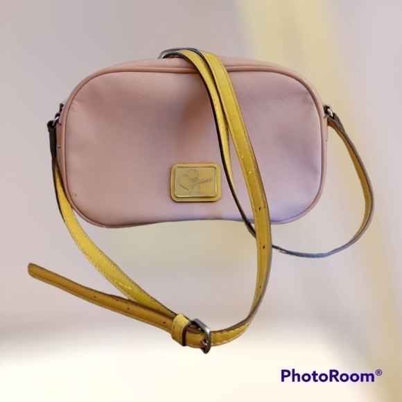 Vtg GUESS 1970s Pastel Pink Strap Camera Leandra Mini Crossbody Micro Bag - Picture 1 of 11